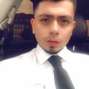 Meet your Posher, Leonel